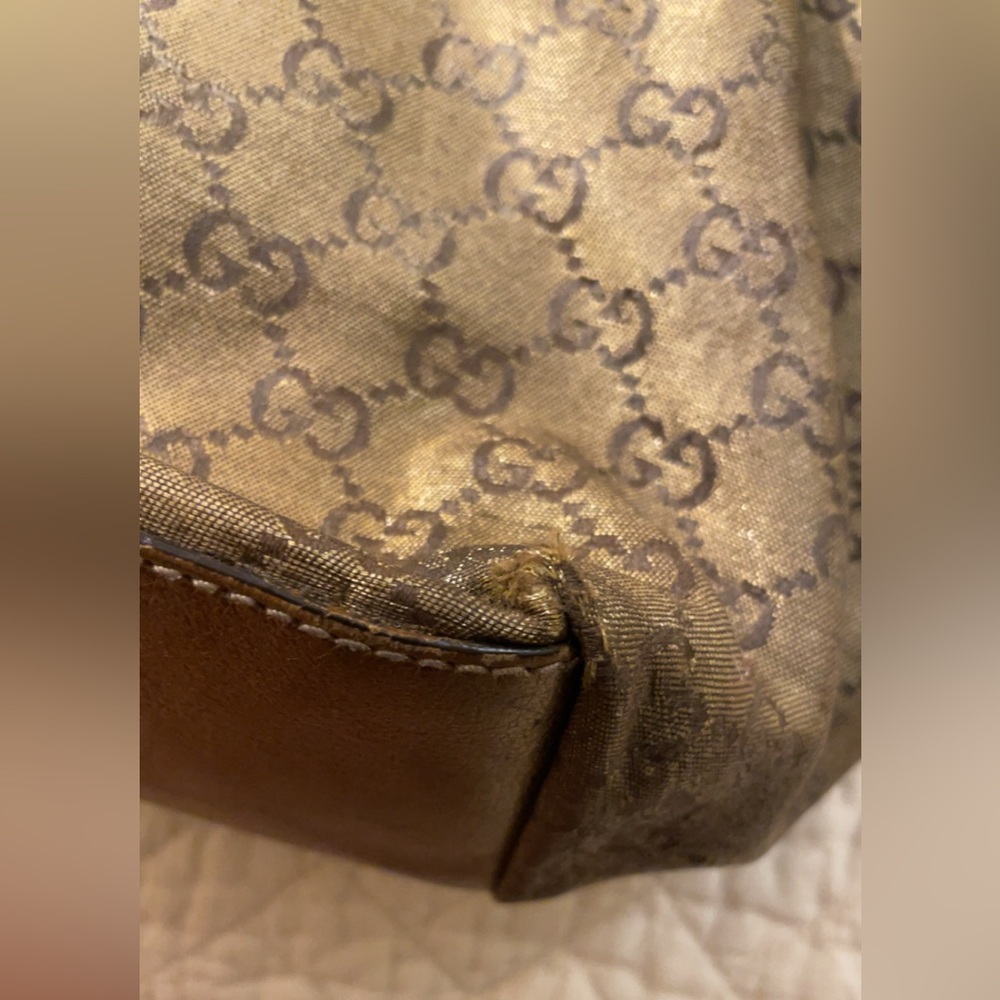 Gucci Metallic Gold Tote with GG Pattern - Picture 7 of 8